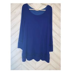 Altar’d state long sleeve lace top